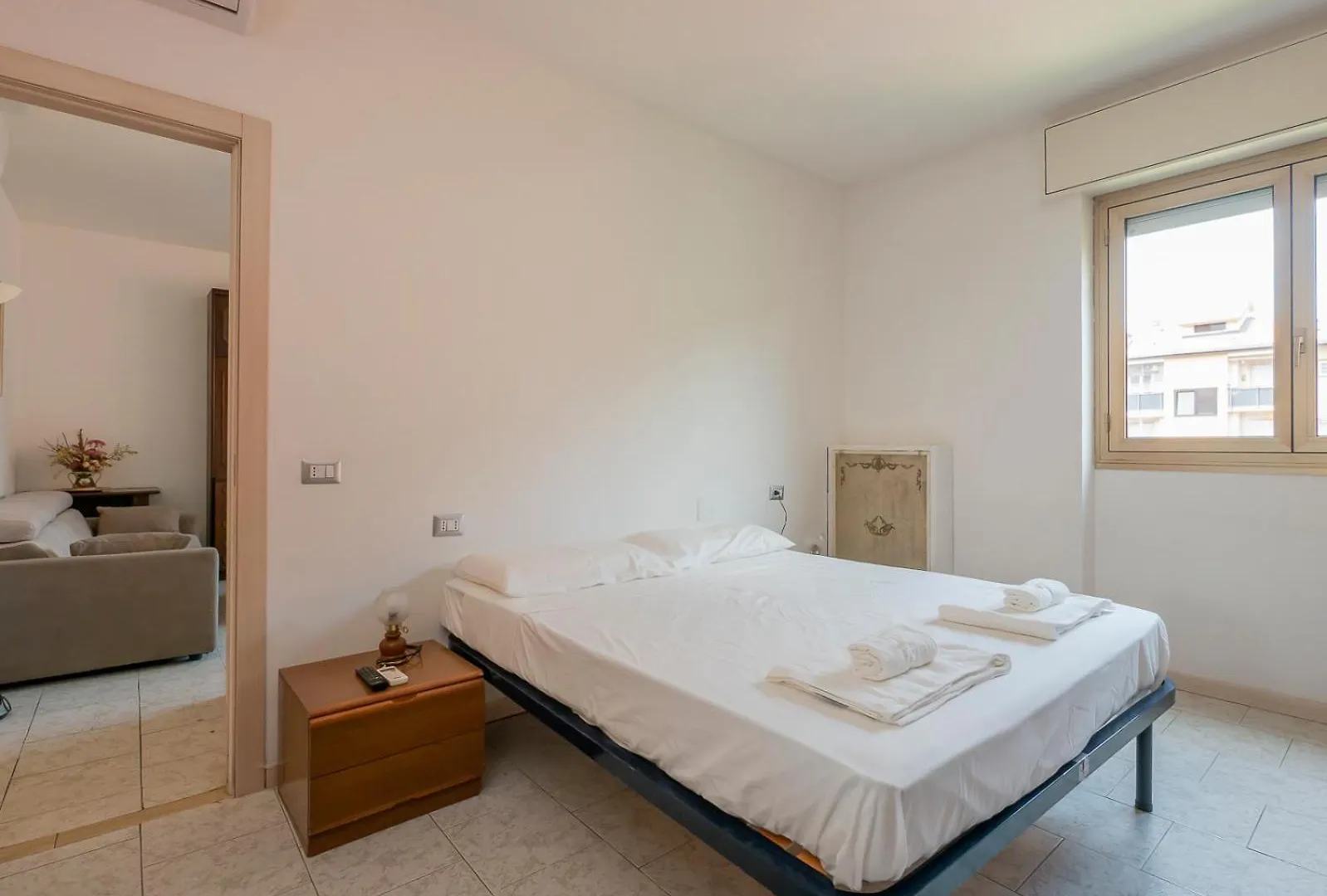 Apartment Ampio E Luminoso Appartamento, Posto Auto Gratuito - Quarenghi Milan